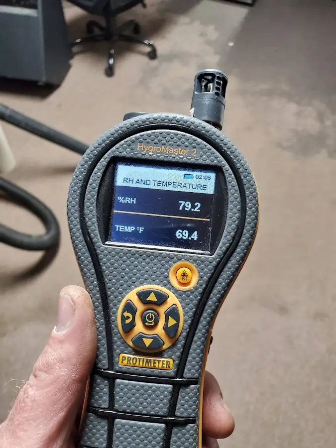 Moisture meter humidity assessment for Mold Remediation & Removal in South Sioux City